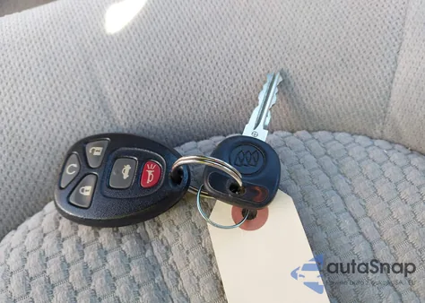 2010 Buick Lucerne Cx z USA, uszkodzony, nr VIN 1G4HB5EM4AU114594